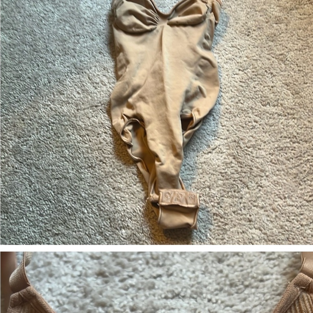 Bundle of shapewear. SKIMS / SPANX Sculpting bodysuits.Black /Onyx /Nude /Tan - Picture 6 of 11
